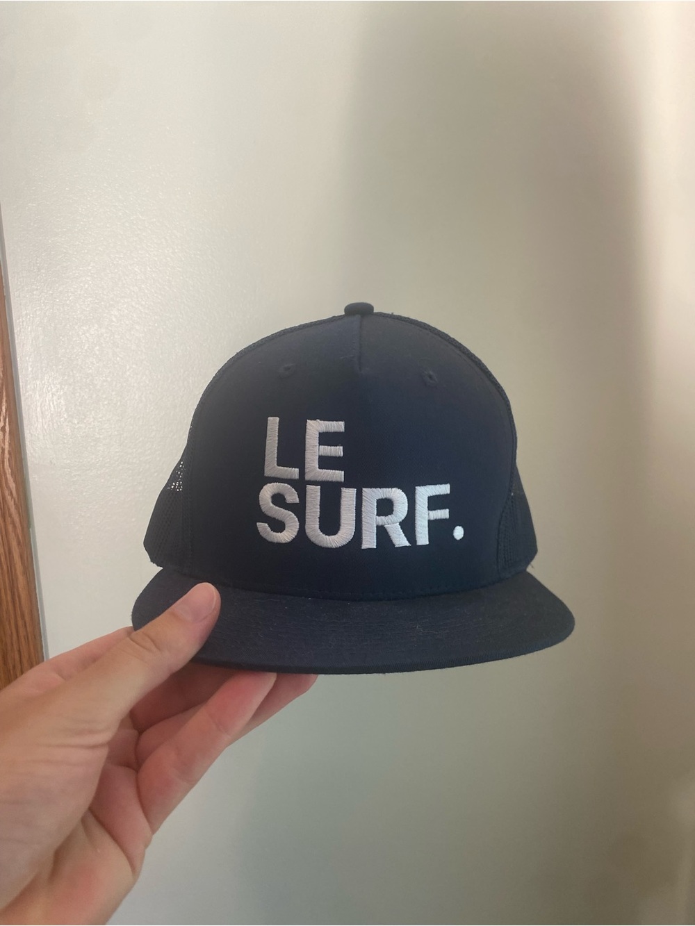 LE SURF trucker hat